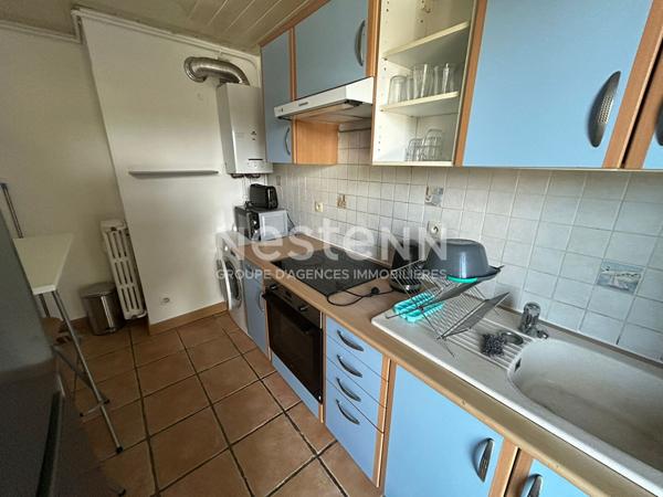 Toulouse Rangueil 31400 à deux pas des Facultés , Agréable T3 de 56.45m² très bien agencé , avec petit balcon, cave et place de parking , CHAUFFAGE COLLECTIF