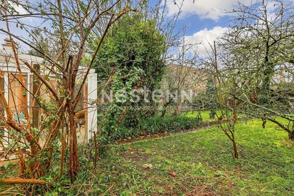 VENTE MAISON DE VILLE QUARTIER ROBIEN AVEC GARAGE TROIS CHAMBRES DONT UNE DE PLAIN PIED ET JARDIN CLOS