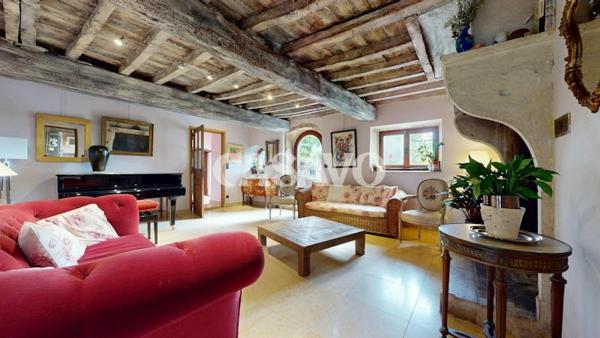 Vente Maison 9 pièces de 312m² - 69650 Saint-Germain-au-Mont-d'Or