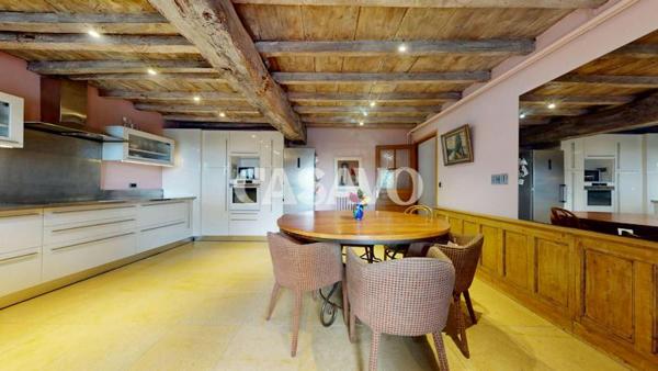 Vente Maison 9 pièces de 312m² - 69650 Saint-Germain-au-Mont-d'Or