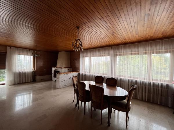 Maison 6 pièces 216 m2