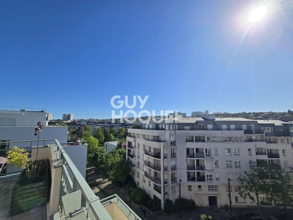 Terrasse sous le soleil
