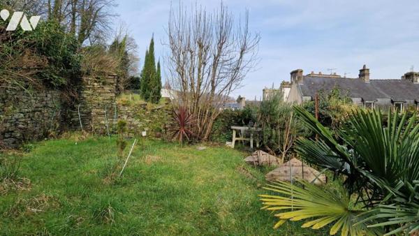 IMMEUBLE ENTIER-1 COMMERCE-3 APPARTEMENTS-JARDIN