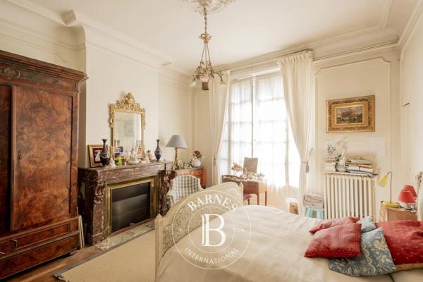 Bordeaux, Maison 6 Chambres -  380 m² à vendre