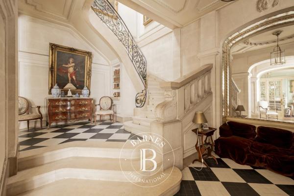 Bordeaux, Maison 6 Chambres -  380 m² à vendre