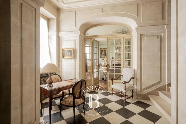 Bordeaux, Maison 6 Chambres -  380 m² à vendre