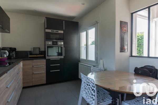 Maison à vendre 7 pièces 150 m² Villeneuve-le-Roi