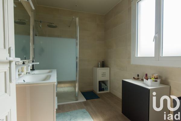 Maison à vendre 7 pièces 150 m² Villeneuve-le-Roi