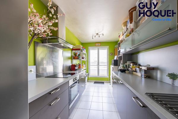 COMBS LA VILLE : appartement 3 pièces à vendre - 3 places de stationnement