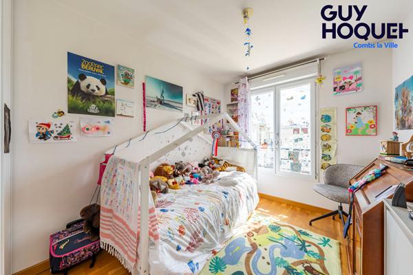 COMBS LA VILLE : appartement 3 pièces à vendre - 3 places de stationnement