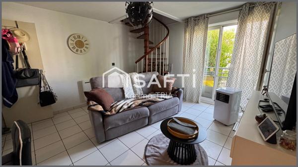 Appartement duplex 2 pièces avec terrasse, balcon, piscine et parking