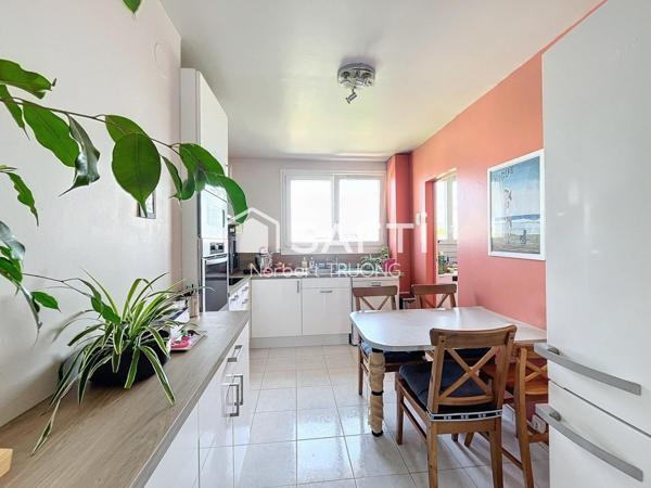 3 PIECES - 65M2 - SEJOUR - CUISINE - 2 CH - BALCON - CAVE - JARDIN D'ENFANTS