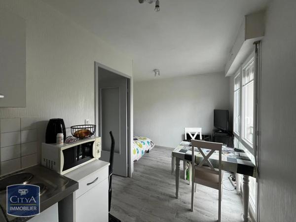 Appartement à louer 1 pièce 19.24m² Laval (53000)