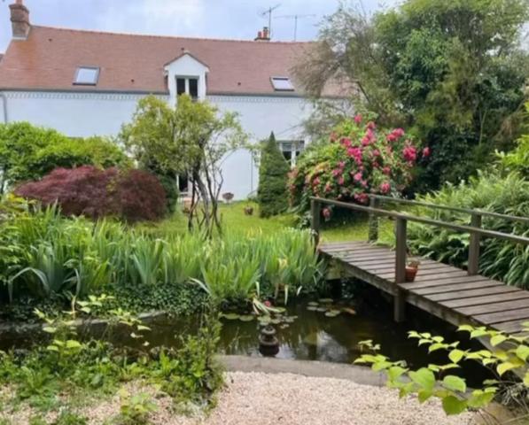 MAISON  6 PIECES MARCOUSSIS