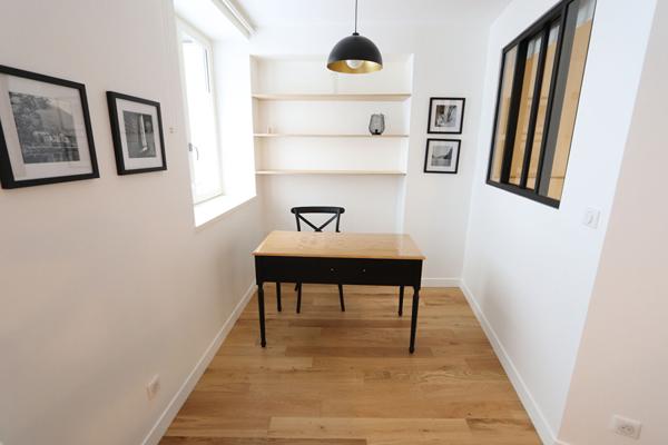 SUPERBE T2 AVEC MOBILIER HAUT DE GAMME EN HYPER CENTRE