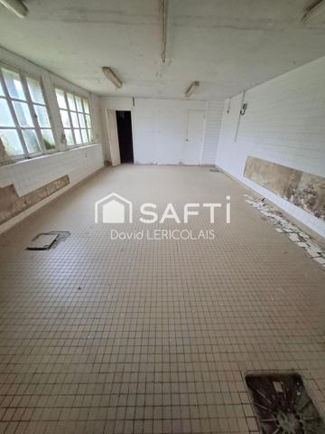 BELLE MAISON EN PIERRES A RAFRAICHIR