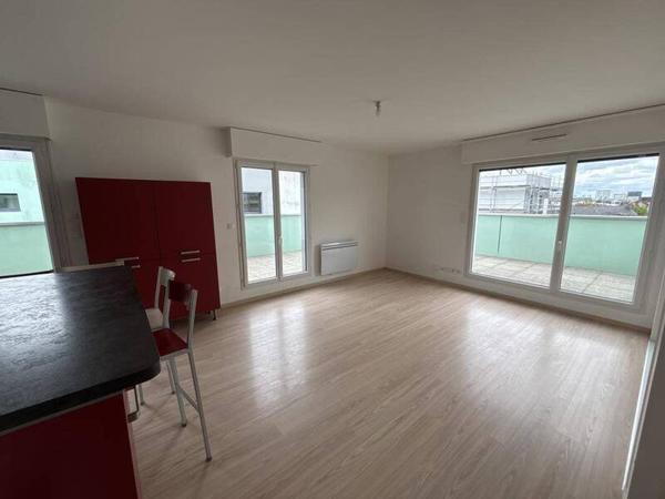 Appartement 4 pièces - 44200 Nantes -  République