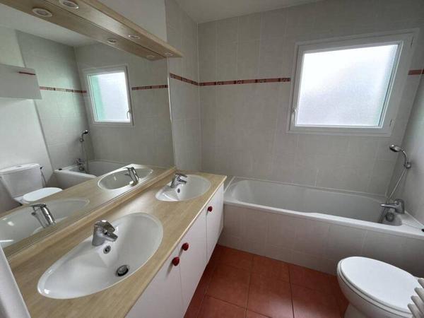 Appartement 4 pièces - 44200 Nantes -  République