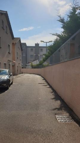 Maison mitoyenne 2 côtés Villeurbanne
