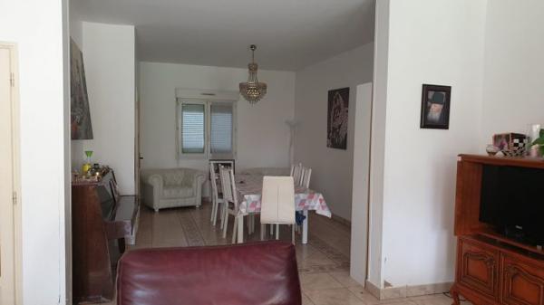 Maison mitoyenne 2 côtés Villeurbanne