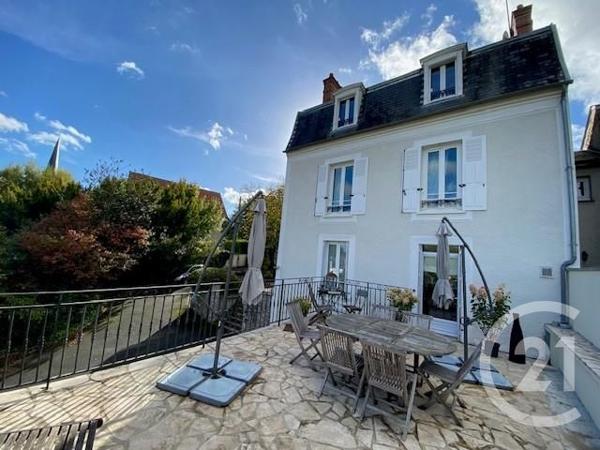 Maison à vendre  9 pièces - 190 m2 ST PIERRE LES NEMOURS - 77