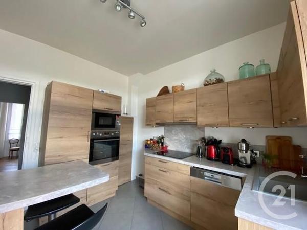 Maison à vendre  9 pièces - 190 m2 ST PIERRE LES NEMOURS - 77