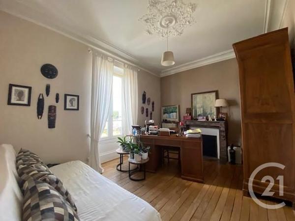 Maison à vendre  9 pièces - 190 m2 ST PIERRE LES NEMOURS - 77