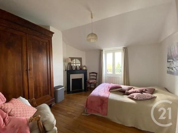 Maison à vendre  9 pièces - 190 m2 ST PIERRE LES NEMOURS - 77