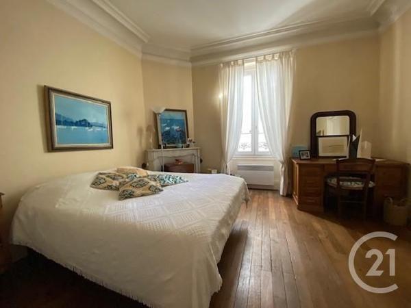 Maison à vendre  9 pièces - 190 m2 ST PIERRE LES NEMOURS - 77