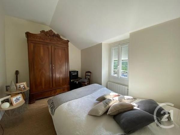 Maison à vendre  9 pièces - 190 m2 ST PIERRE LES NEMOURS - 77