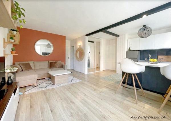 VELIZY QUARTIER MAIRIE - HYPER CENTRE - APPARTEMENT 53m2 - BON ETAT - FAIBLES CHARGES et TAXE FONCIERE - CAVE