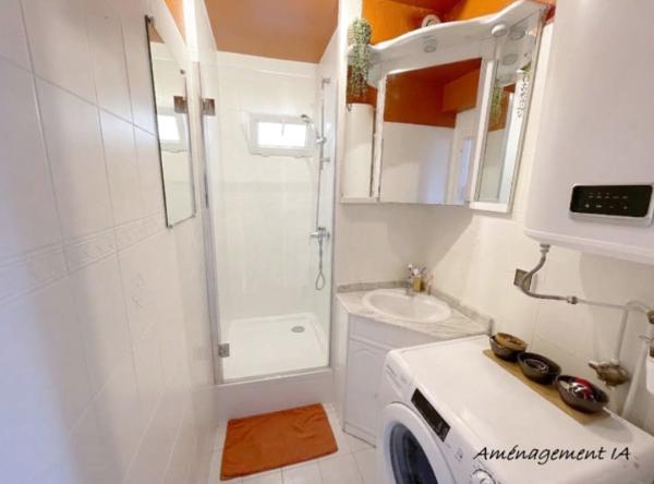 VELIZY QUARTIER MAIRIE - HYPER CENTRE - APPARTEMENT 53m2 - BON ETAT - FAIBLES CHARGES et TAXE FONCIERE - CAVE