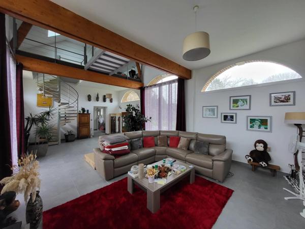 Immobilier Gournay-en-Bray (76220) – Maison 282m2 – 525 000 €