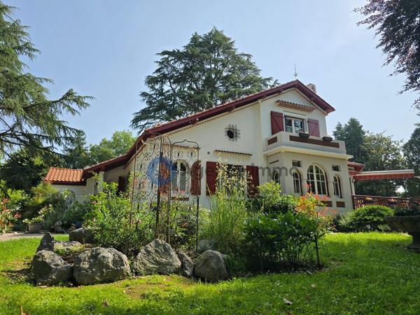À vendre - Maison individuelle, 6 pièces située à Navarrenx (64190)