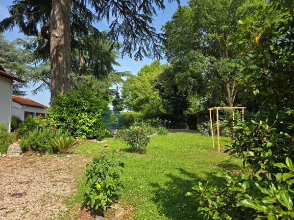 À vendre - Maison individuelle, 6 pièces située à Navarrenx (64190)