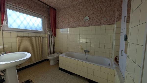 Maison - 7 pièces - 177 m²