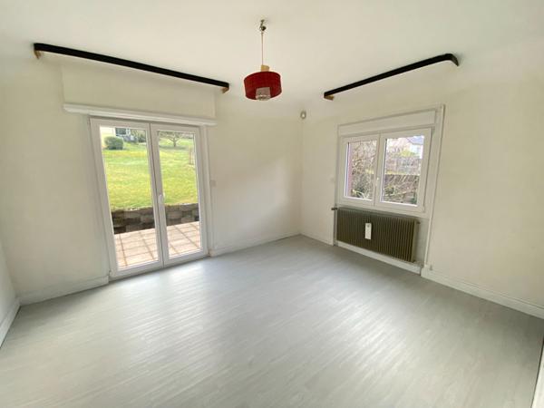 Maison - 7 pièces - 177 m²