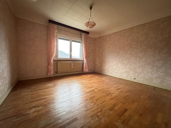 Maison - 7 pièces - 177 m²