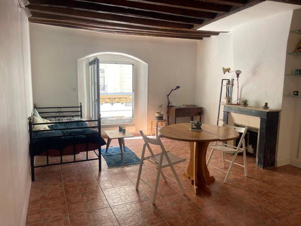 CHARMANT STUDIO A 2 PAS DE NOTRE DAME