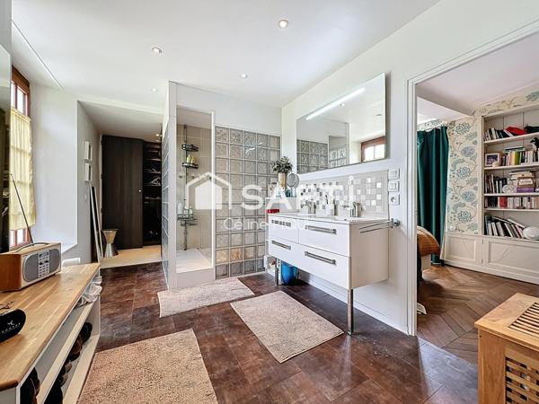 Grande demeure de caractère avec piscine