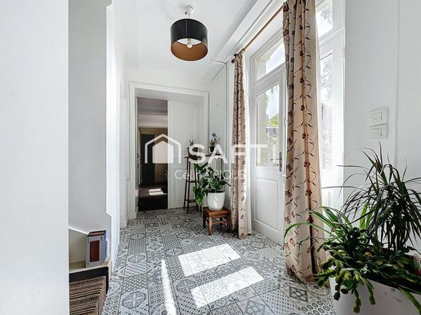 Grande demeure de caractère avec piscine