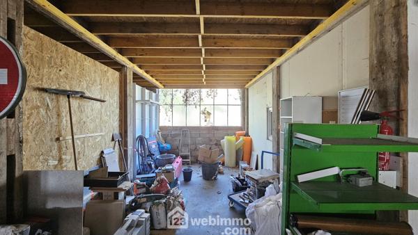 Local 329 m² à Coarraze 64800
