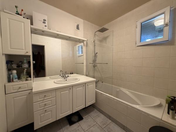 Appartement à vendre 420 000 € Maisons-Laffitte 4 p 77 m² DPE E