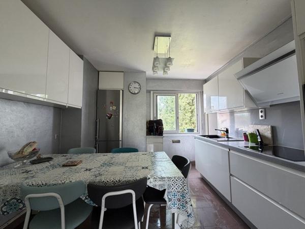 Appartement à vendre 420 000 € Maisons-Laffitte 4 p 77 m² DPE E