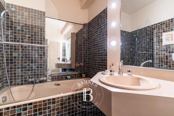 Neuilly-sur-Seine, Appartement 3 Chambres -  147 m² à vendre