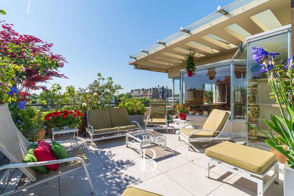 Neuilly-sur-Seine, Appartement 3 Chambres -  147 m² à vendre