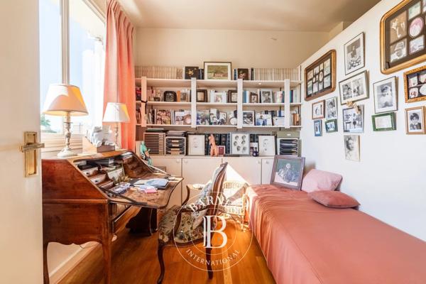 Neuilly-sur-Seine, Appartement 3 Chambres -  147 m² à vendre