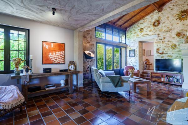 Maison
         7 pièces
        - 177 m² Exclusivité 339 000 € *