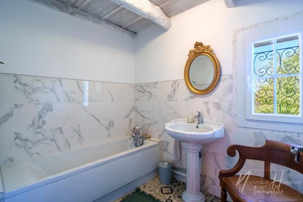 Maison
         7 pièces
        - 177 m² Exclusivité 339 000 € *
