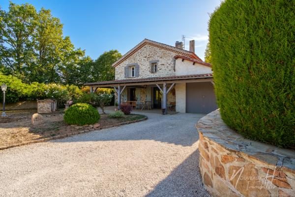 Maison
         7 pièces
        - 177 m² Exclusivité 339 000 € *